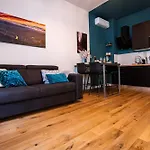 Glam Turin Apartment